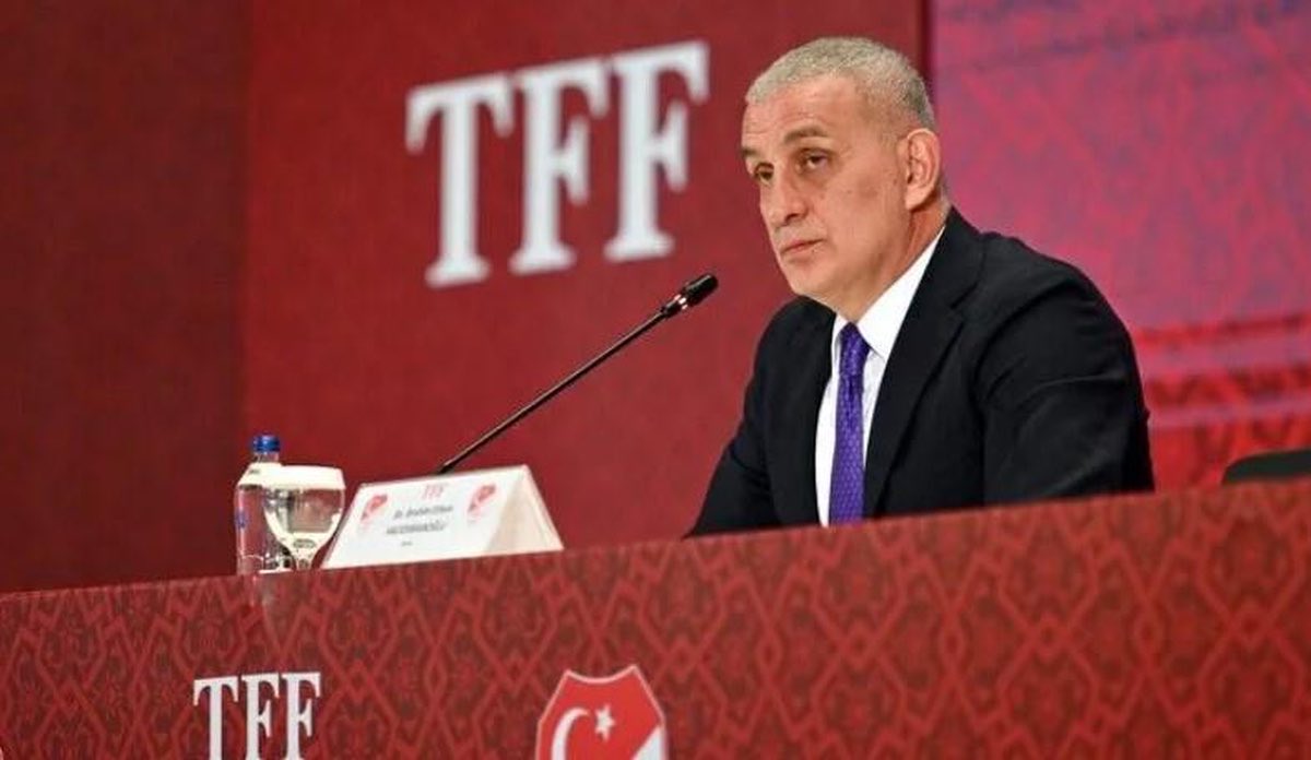 GSRACONKESER's tweet photo. @MHP_Bilgi SEVİNE BİLERSİNİZ. ÇİÇEK GÖNDERDİYİNİZ @TFF_Org BAŞKANI HACIOSMANOĞLU’nun ÖNDELİGİNDE MT 2 MAÇTDA İTALİA’dan  7 QOL YEYEREK 4 MAÇ SONRASI 0 PUANLA QRUPDA YERLERDE SÜRÜNÜYOR. ESERİNİZLE QURUR DUYUN. https://t.co/af76i8F5RR