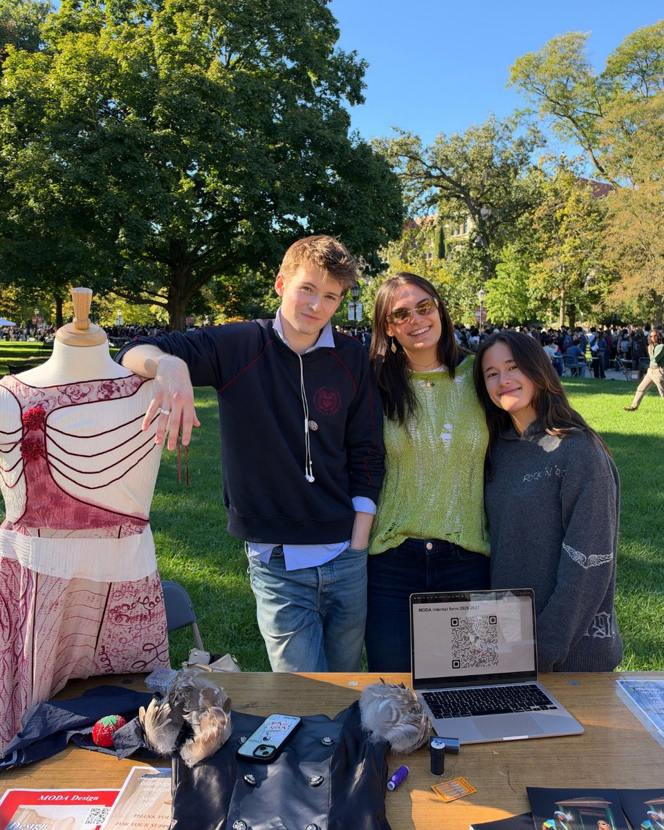UChicago's tweet photo. Fun, connections and plenty of ways to get involved! The Main Quads were buzzing on Friday as our registered student organizations and campus offices welcomed students to the 2026 Engagement Expo, filling the space with energy and new opportunities. https://t.co/hReikHcw4d