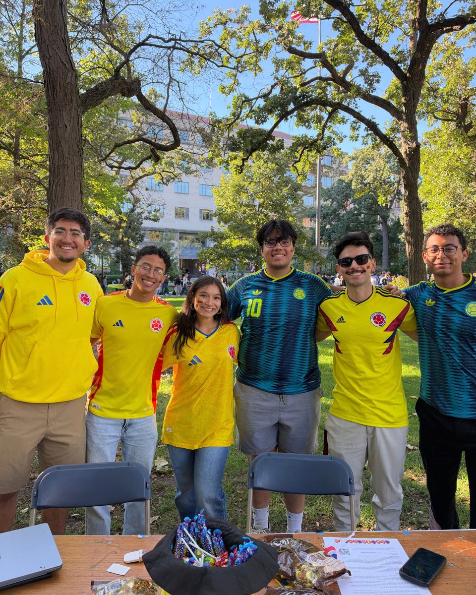UChicago's tweet photo. Fun, connections and plenty of ways to get involved! The Main Quads were buzzing on Friday as our registered student organizations and campus offices welcomed students to the 2026 Engagement Expo, filling the space with energy and new opportunities. https://t.co/hReikHcw4d