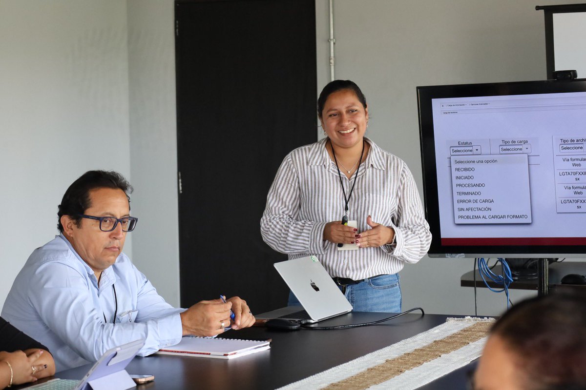 Catastro_GobOax's tweet photo. Colaboradoras y colaboradores del #ICEO participaron en el curso “Carga de Obligaciones de Transparencia (Sistema de Portales de Obligaciones de Transparencia - PNT)”, a cargo de la Secretaría de @HonestidadOax, https://t.co/RSIUHMoB0A