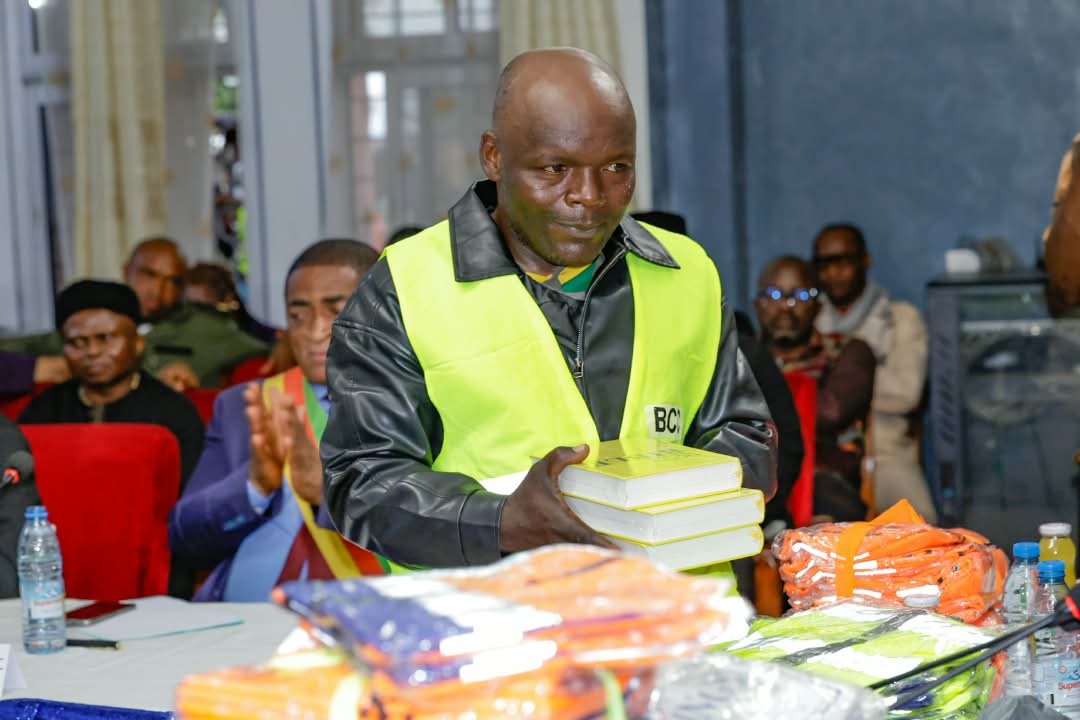 MinatDivcom's tweet photo. North-West: Atanga Nji Announces Zero Tolerance, Stronger Measures for Commercial Motorcycle Riders.The Minister of Territorial Administration, Atanga Nji Paul, has announced stronger measures to regulate commercial motorcycle transport in the North-West Region. https://t.co/vqQ5zeKET1