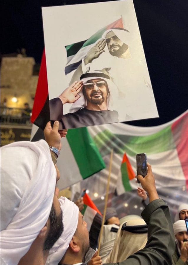 alalwa11102's tweet photo. أحب كل دول الخليج ولكن يعذروني 
حب اولاد العم زايد 

 إن شاءالله 🏆🇦🇪 https://t.co/P3VnxZOQw3