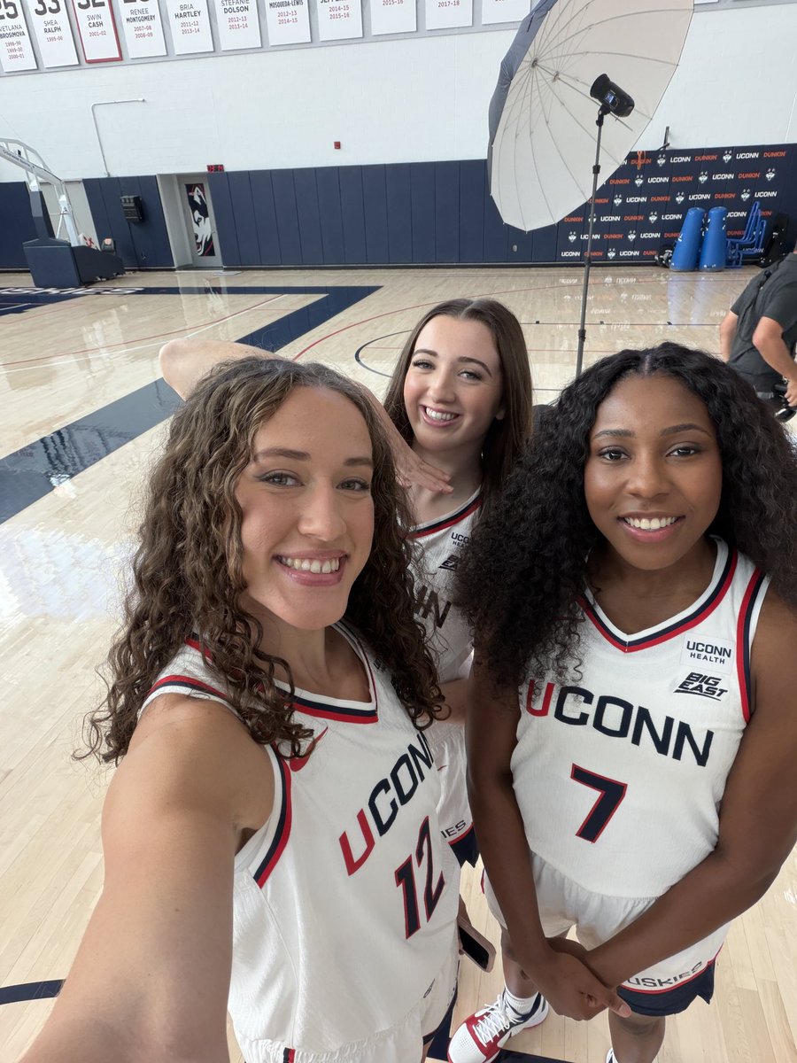 UConnWBB's tweet photo. Hey Huskies!! Who’s ready for some UConn WBB?!?! #YEEHAW 

- @AshlynnShade https://t.co/or97Q7xtk3