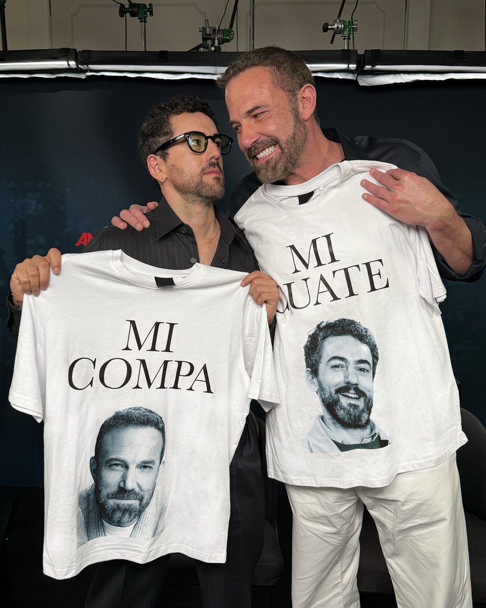 NetflixLAT's tweet photo. El verdadero “¿quién para?”.  Like si serías el cuate Luis de mi compa Ben 🫶. https://t.co/CzYW7A53Z1