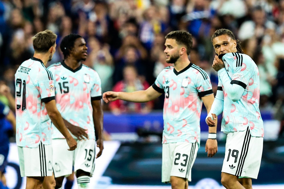 ActuFoot_'s tweet photo. 🚨 LA BELGIQUE 🇧🇪 N’A PAS GAGNÉ UN MATCH OFFICIEL CONTRE LA FRANCE 🇫🇷 DEPUIS 1981 !!! ❌

Soit 16 matchs.

NOS PETITS. 🤣🫵 https://t.co/DwhHnlJMOT