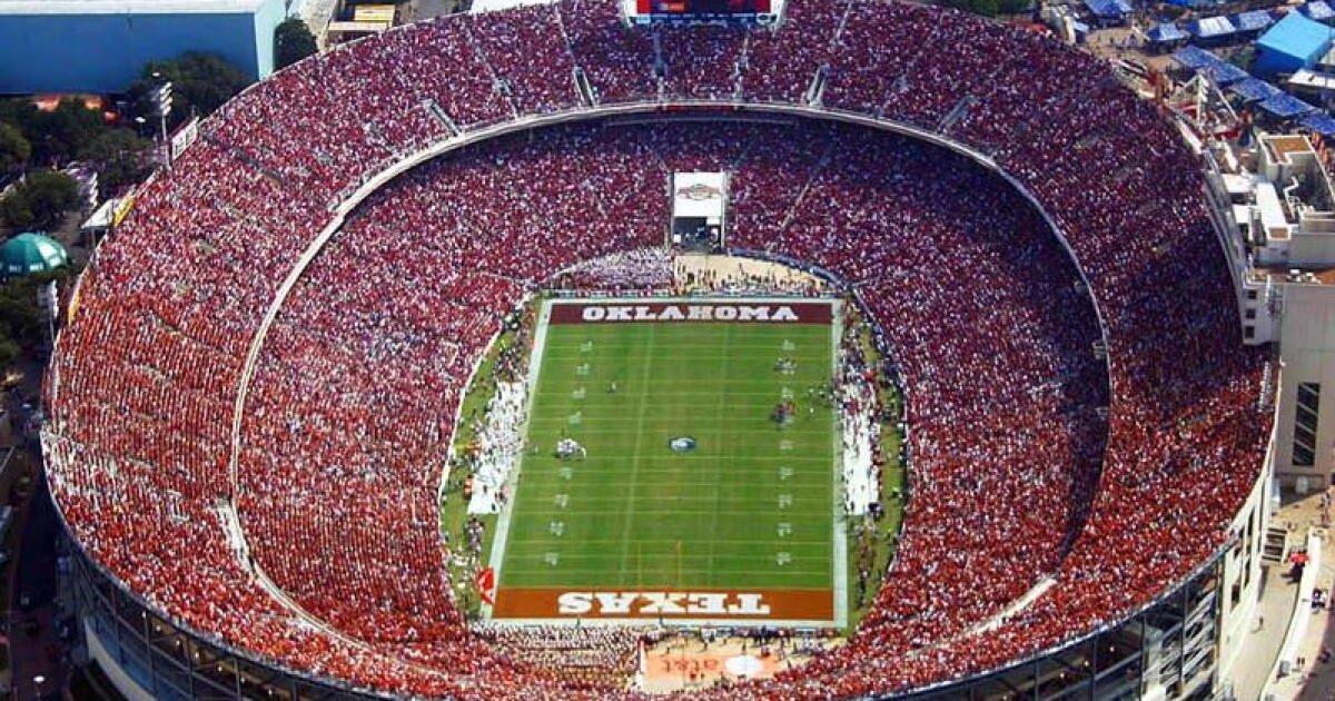 TheMainLinePod's tweet photo. "Anything can happen in the Cotton Bowl!"

Something that has really only applied in a bad way for Oklahoma. Big underdog wins in recent memory have come from Texas ('13, '15, '18).

Will this be the death knell for Brent Venables? Or can he pull a rabbit out of his hat? https://t.co/fusaSQdB9f