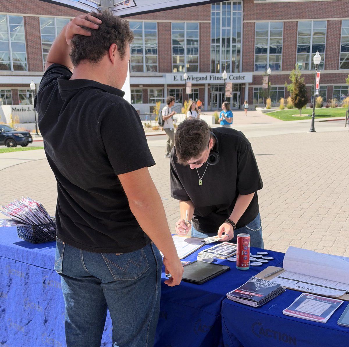 NFormicaGOP's tweet photo. Gen Z are registering to vote Republican with our @TPAction team at UNR!

+2 🔴

Doing our part to mobilize the next generation! https://t.co/Q3yoA9X4AP