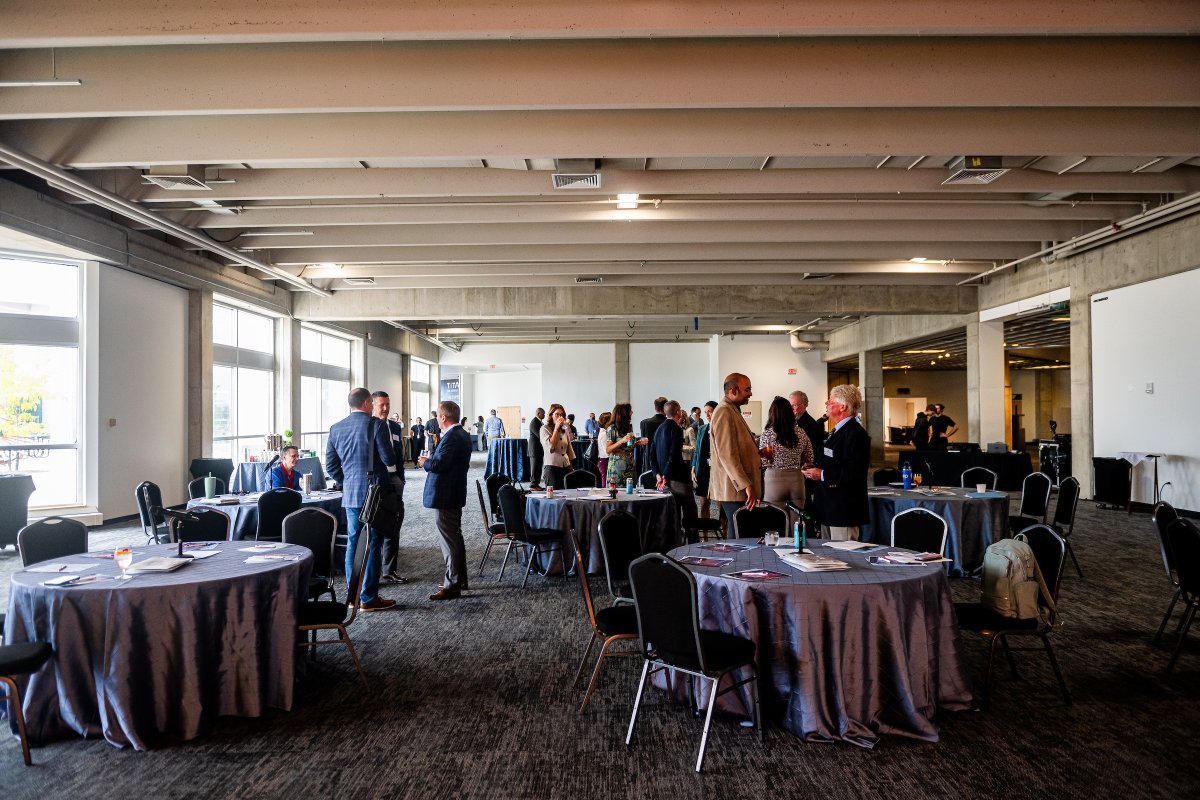 GLScienceCtr's tweet photo. A look into our all-new Harborview Room complete with the stunning backdrop of Lake Erie 🌊🍾

Elevate your next celebration and be among the first to book Downtown Cleveland's newest waterfront event space. Learn more at https://t.co/MhVlJGQO8T 💫 #StayCuriousCLE https://t.co/wQ44F29n3E
