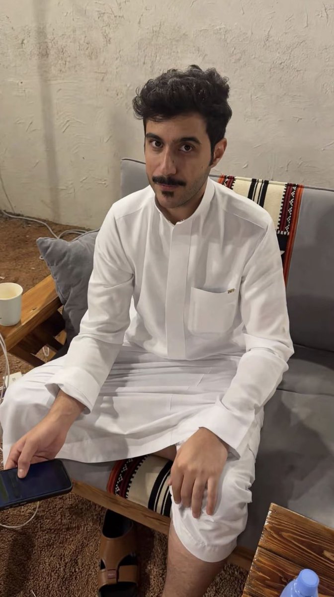 nano15SJ's tweet photo. والله انه فقيده، فاقدين حضوره و الابتسامه و الضحكه اللي يصنعها 🥺
يارب يرجع و هو مجبور الخاطر و مرتاح البال و ترجع معه الابتسامه ❤️
#ابو_حصه https://t.co/NMCpPZcPYC