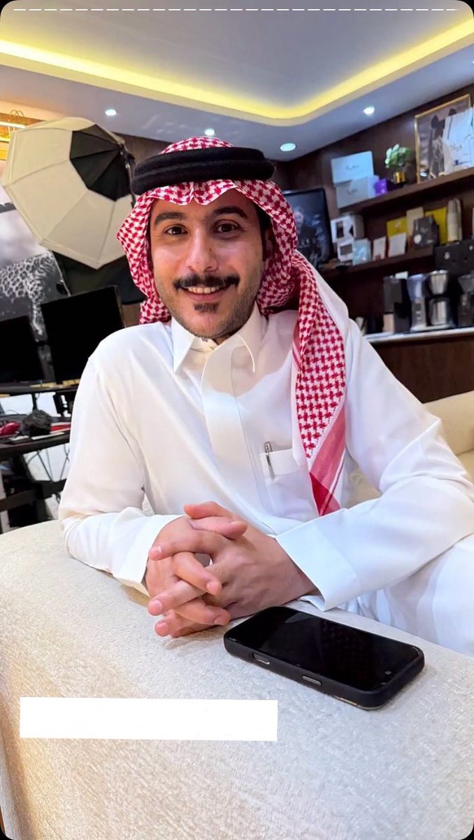 nano15SJ's tweet photo. والله انه فقيده، فاقدين حضوره و الابتسامه و الضحكه اللي يصنعها 🥺
يارب يرجع و هو مجبور الخاطر و مرتاح البال و ترجع معه الابتسامه ❤️
#ابو_حصه https://t.co/NMCpPZcPYC