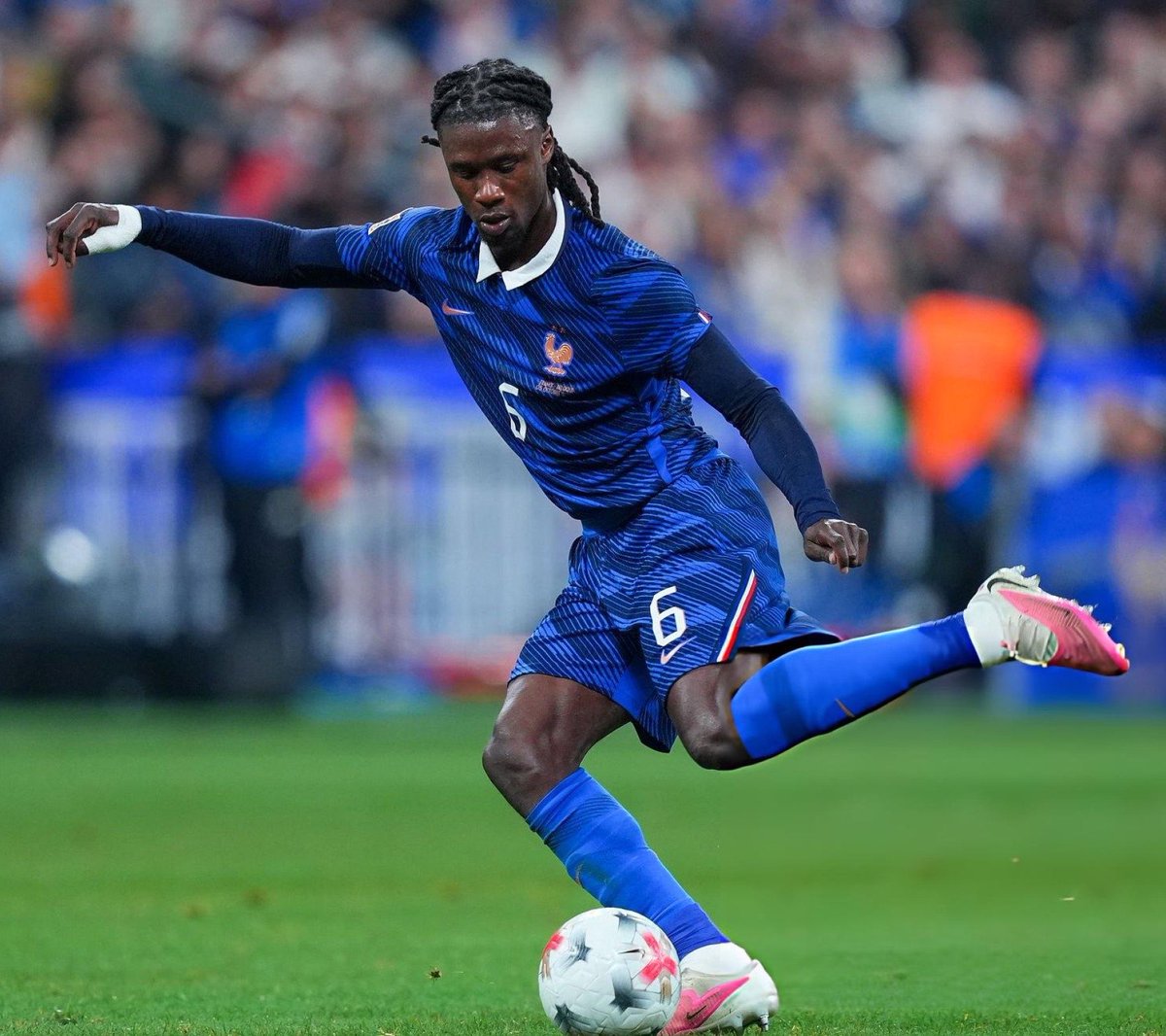 theMadridZone's tweet photo. 🇫🇷 Eduardo Camavinga vs Belgium:

• 88 minutes 
• 89% passing accuracy 
• 8 recoveries 
• 4 interceptions 
• 6 defensive contributions 
• 4 duels won
• 11 passes into final third 

🔥 https://t.co/8Axa0ogMFY