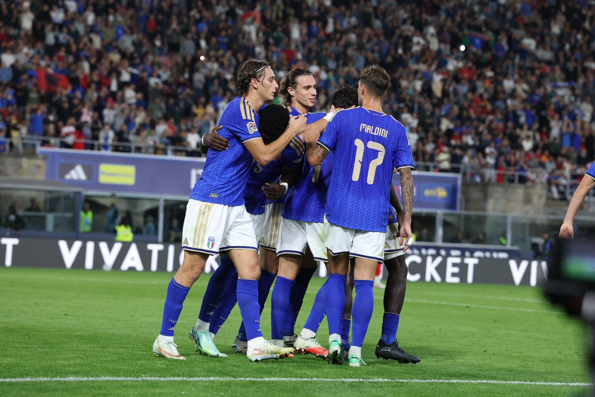 Azzurri's tweet photo. 💪💙💪

#Esposito #ItaliaTurchia #NationsLeague
#Nazionale #Azzurri #VivoAzzurro https://t.co/tVkEiTzy9g