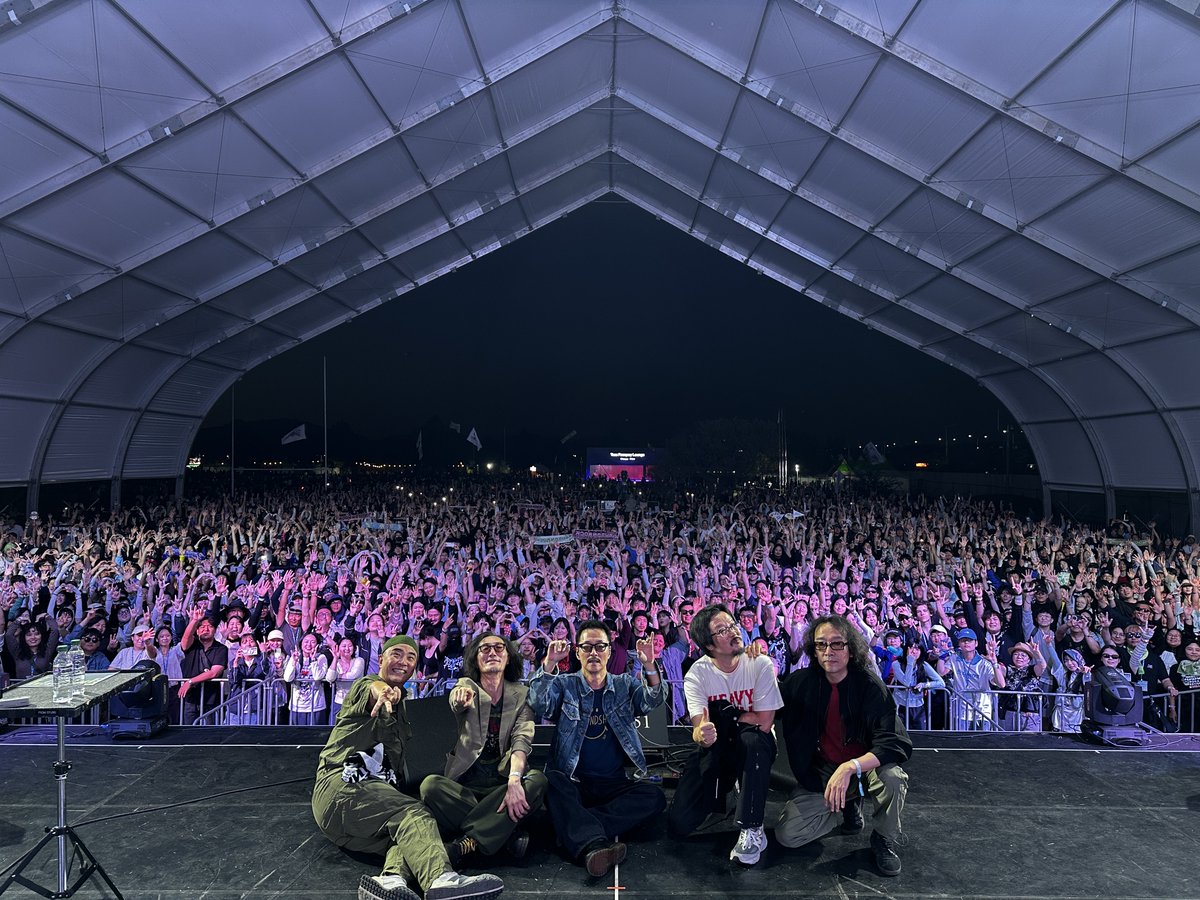 Kangsaneh's tweet photo. Sing !  Dance !  Freedom! 부산 롹페스티발 ! 야호 ! 내가, 니가 살아있다 ! https://t.co/DxHfOZJCat