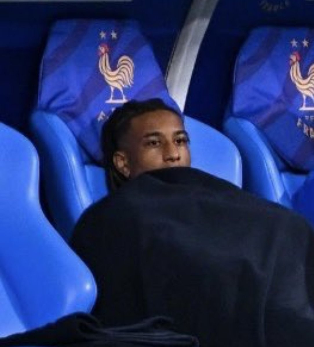 choconotchwe's tweet photo. olise in the first half vs him in second, 
EXCELLENT BALLER! #FRABEL https://t.co/ZZgOOROfoz
