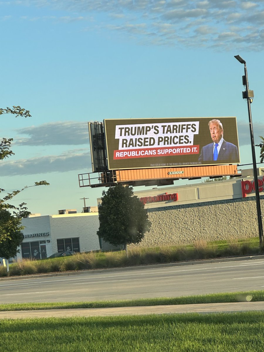 JustJulie's tweet photo. @SarahLongwell25 @OfTheBraveUSA All over #Iowa too 💙💙💙 https://t.co/LXjGqnxn4w