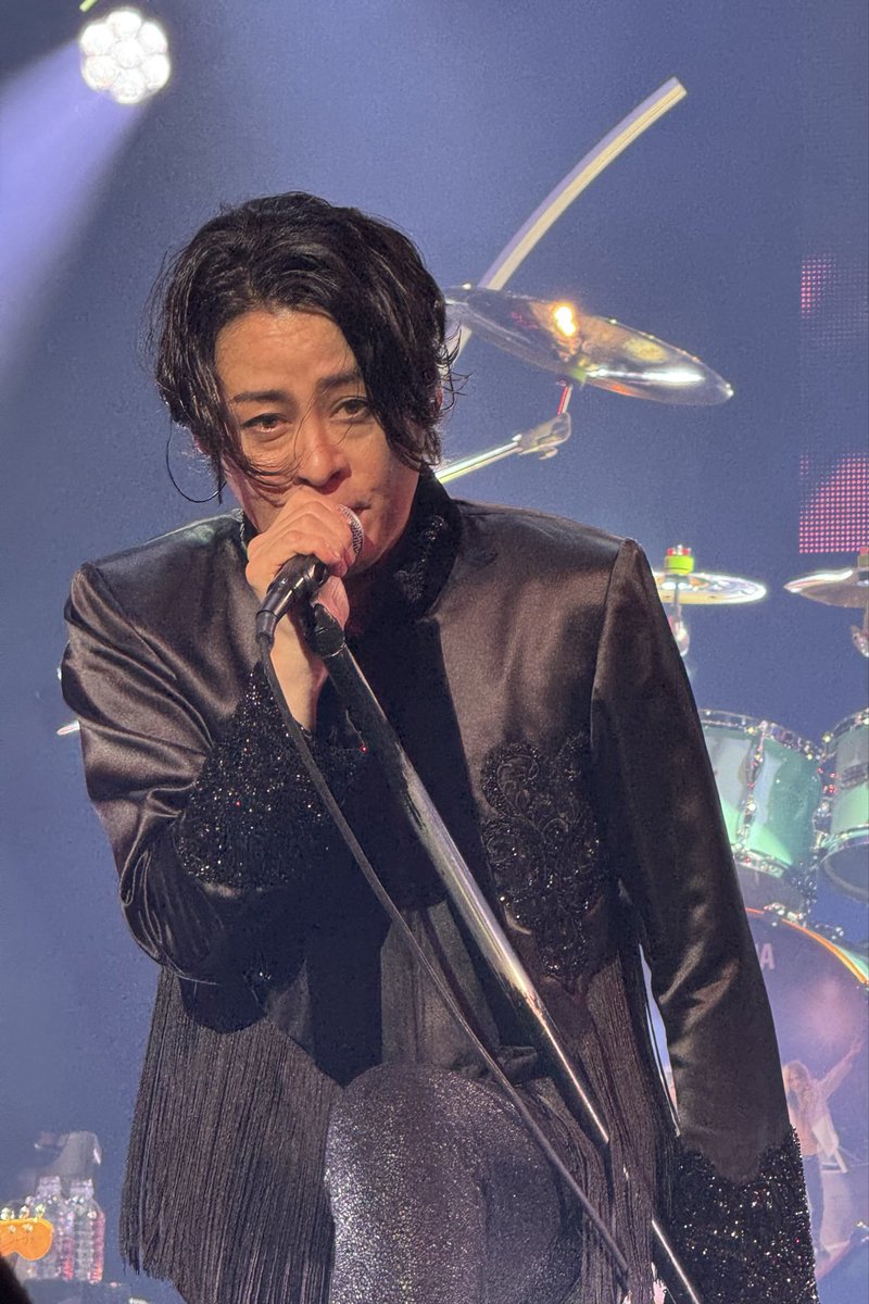 popin_soda_69's tweet photo. RYUスレさん瀕死案件(*＾O＾*)
本当にイケすぎ注意でRYUICHIばかり撮ってました📱
この真ん丸な茶色の目と天然涙袋が大好きなんでふわ♡

#LUNASEA
#LUNAPIC
#RYUICHI
#不死鳥イケすぎ https://t.co/NY4K9Uc0HL