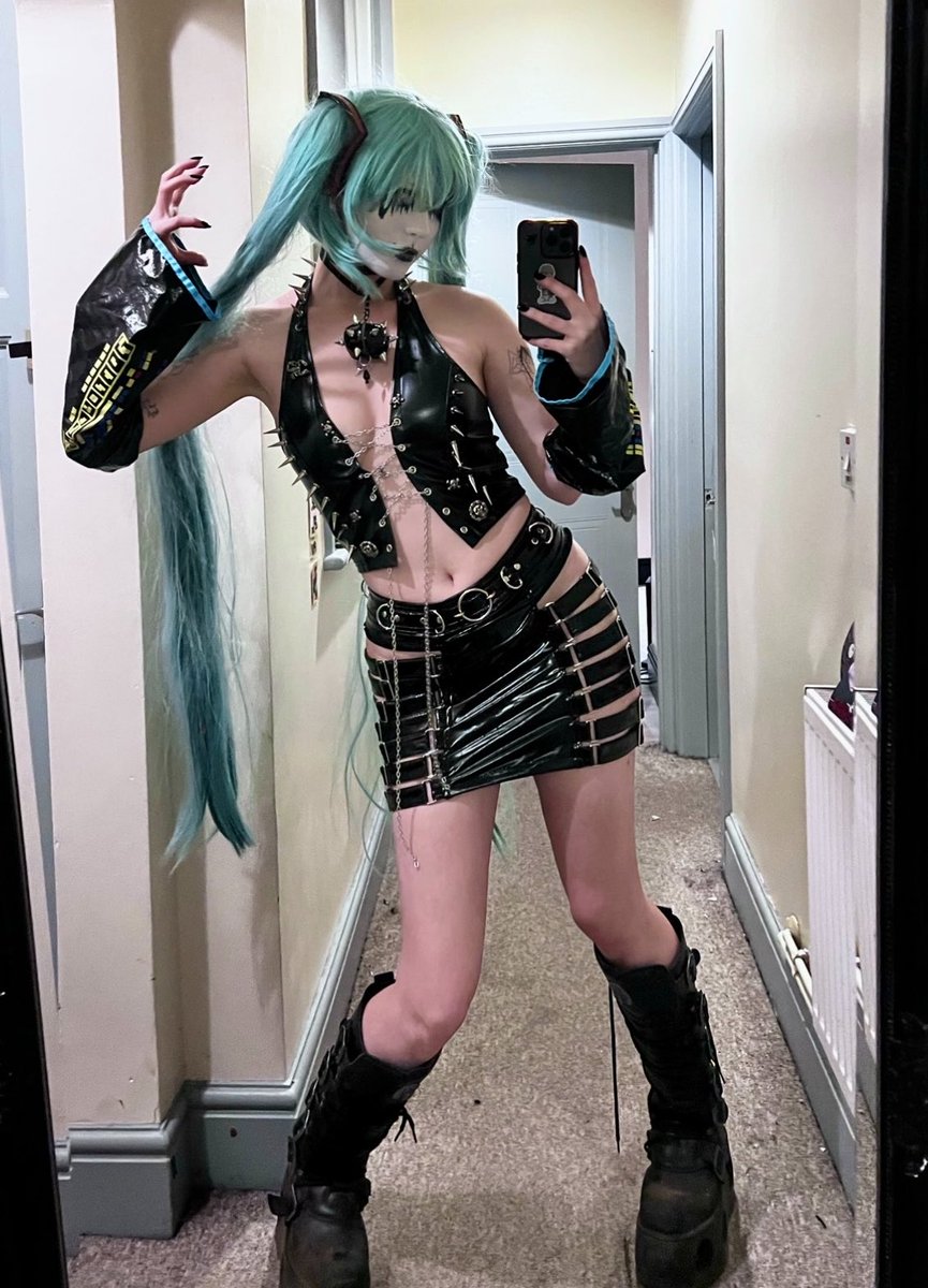 weepysheepys's tweet photo. Hagane Miku ! https://t.co/IzHcmMzdaR