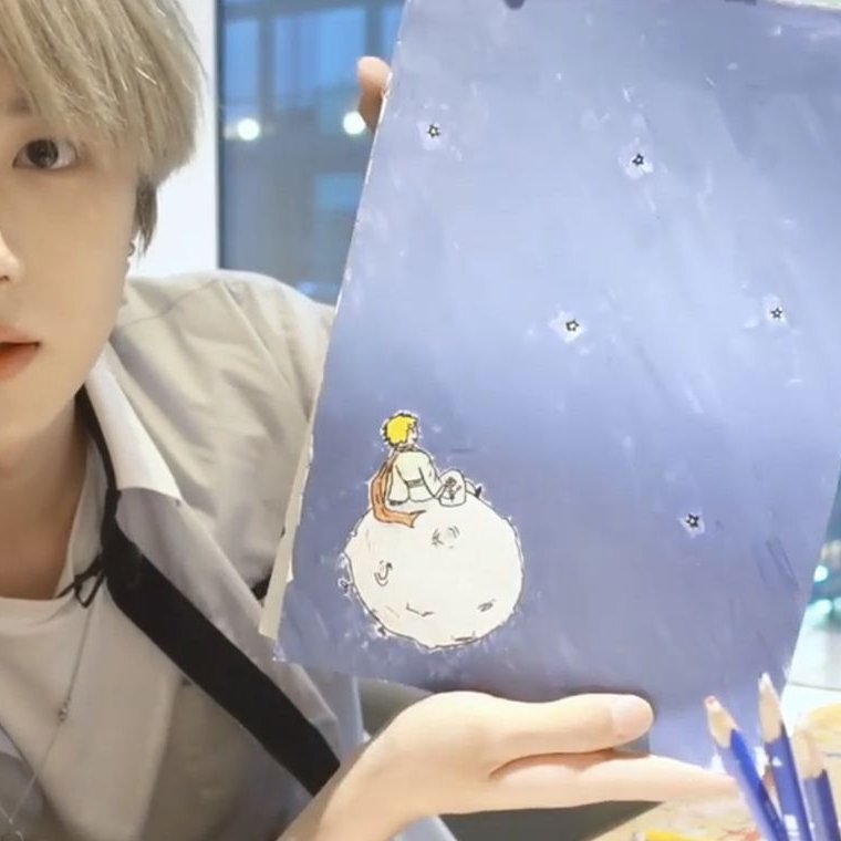 ghostingsoobin's tweet photo. it’s a real shame that beomgyu doesn’t enjoy drawing all that much because he's naturally gifted...he mentioned taking a few art classes but even when he just does a quick sketch, he executes it so well and as someone who is absolutely hopeless at drawing i envy him so much 😭 https://t.co/zAu43AfGEi
