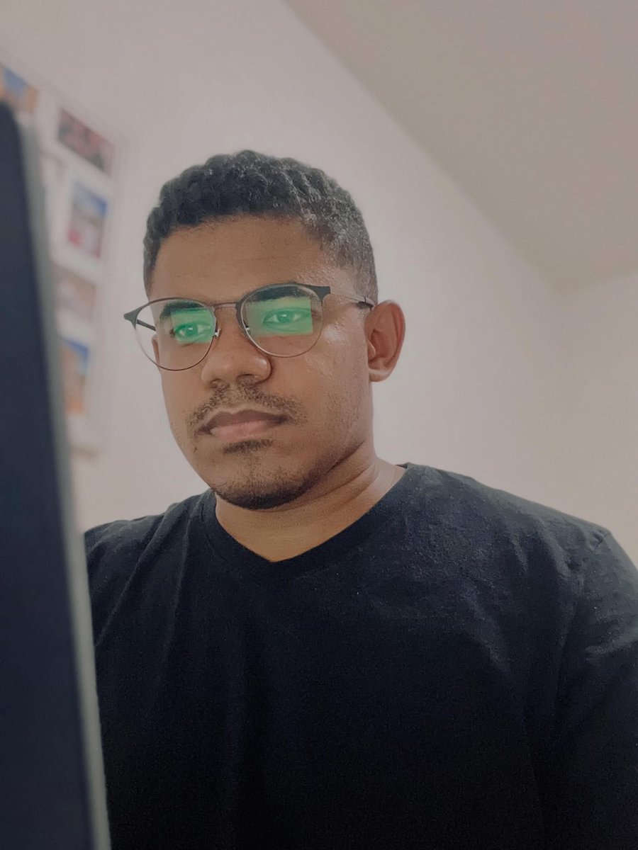 AlissandroLima's tweet photo. Ler. Escrever. Reescrever. E continuar! 

#Doutorado #Pesquisa #CulturaESociedade #UFBA #Comunicação https://t.co/mzJezKt5XX