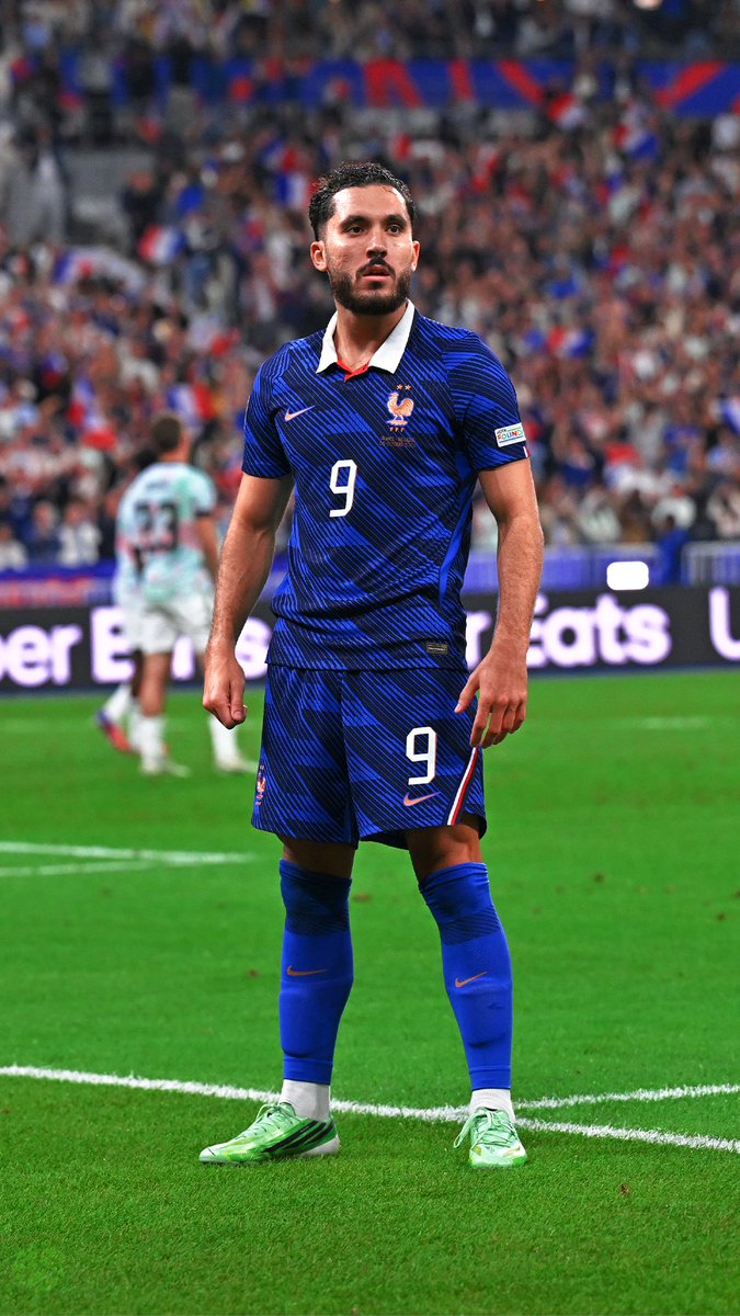 TouchlineX's tweet photo. You can't name a better celebration than Rayan Cherki's.

THIS IS AURA! 🇫🇷💫 https://t.co/fgyKPmfKRq