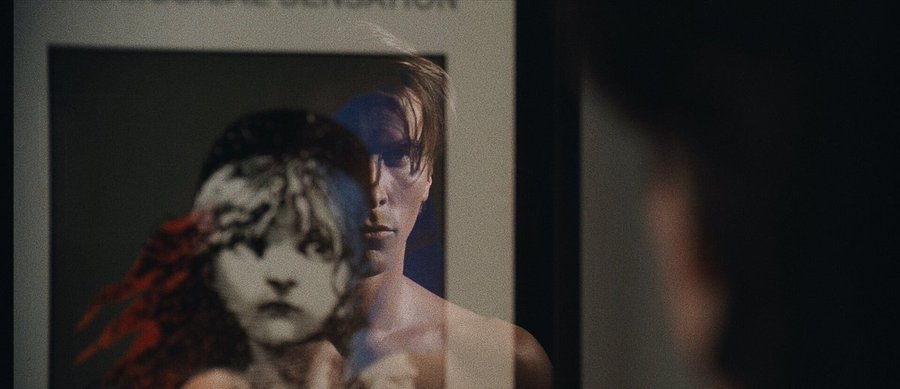 Gibboanxious's tweet photo. American Psycho (2000) https://t.co/DJtI0Noyvq