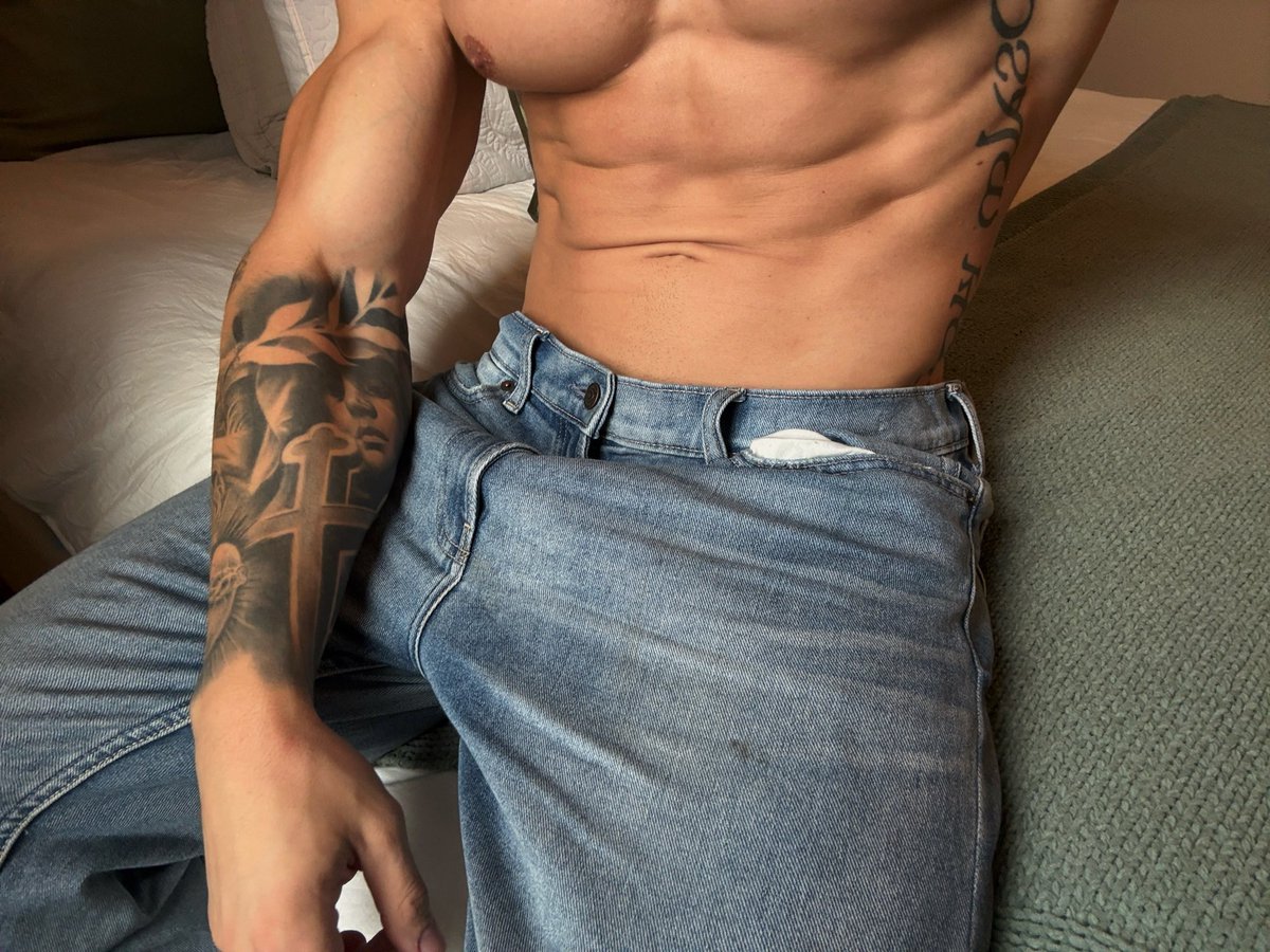 j592650's tweet photo. Don’t mind me #nsfwtwt https://t.co/NmSKfDAMZZ