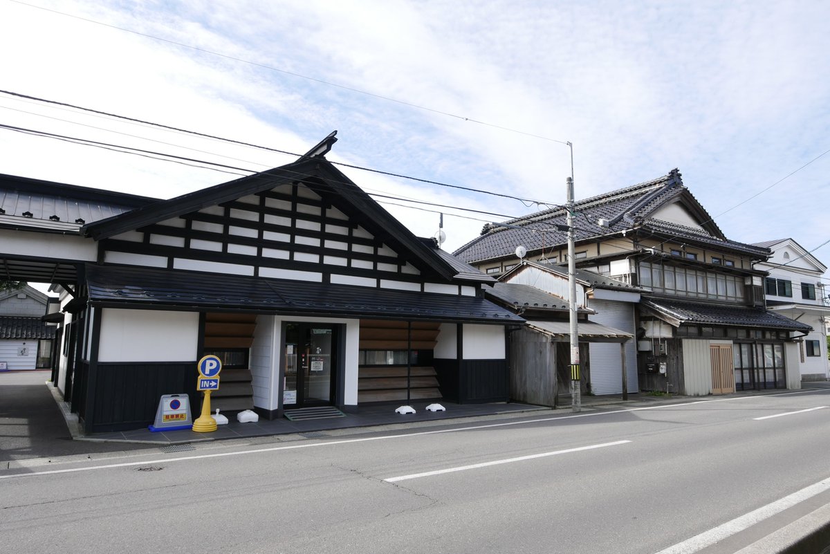 FT_Naokichi's tweet photo. 雪の茅舎で知られる1902年（明治35年）創業の齋彌酒造店（秋田県由利本荘市）
ここのお酒は最高でした。 https://t.co/caJ7FCyHAZ