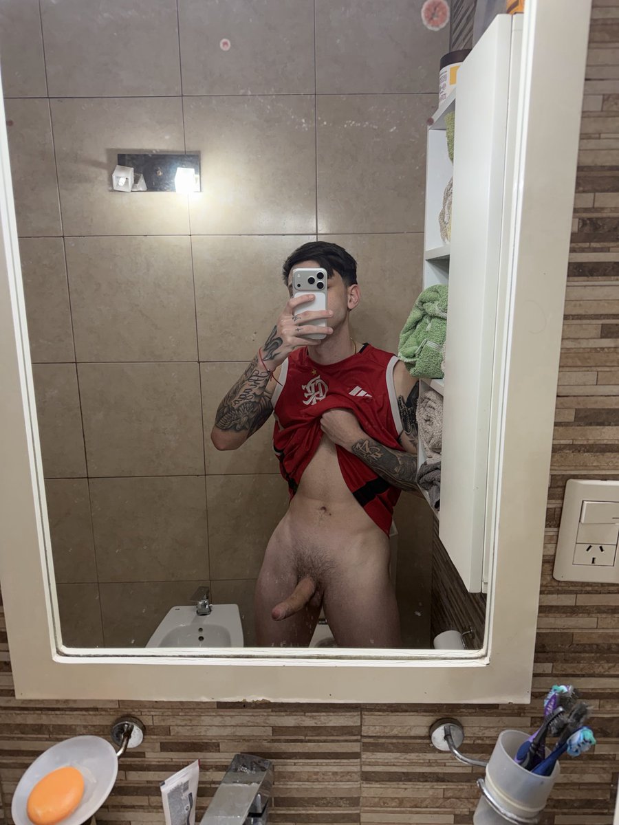 HotLatinBoy12's tweet photo. chudai❗️ https://t.co/rN9H6zohUg
