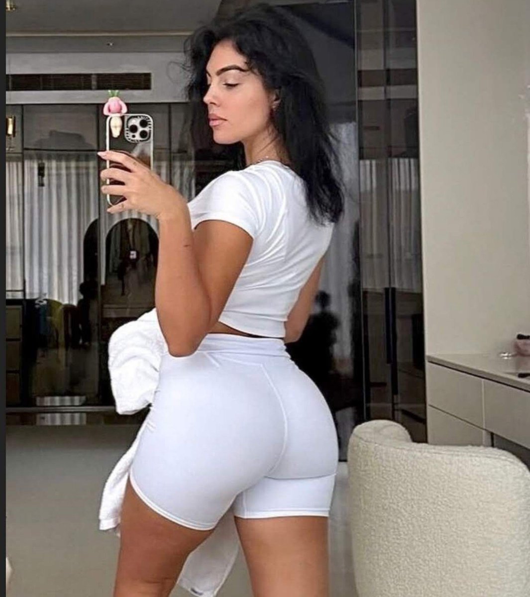 Malbnrogn's tweet photo. احلي طيز🥵🥵 https://t.co/jfNI82egXC