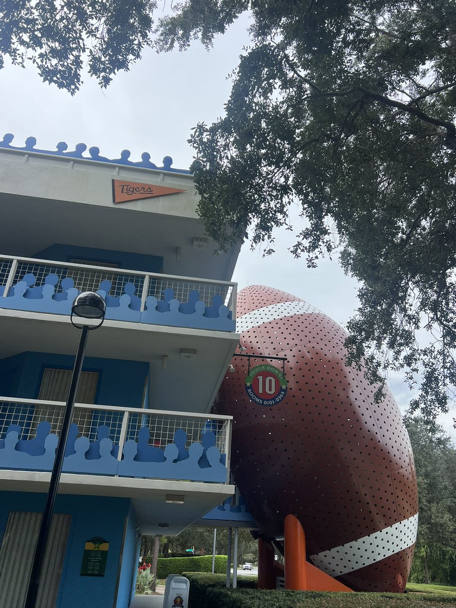 JacobJ_234's tweet photo. War Damn Eagle from Disneys All Star Sports https://t.co/GYW0MmRZwi