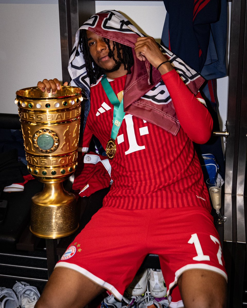 issa_nd01's tweet photo. Le meilleur joueur du monde est Bavarois, les amis. https://t.co/GcGivgCJWH