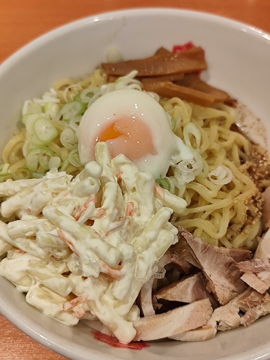 Rnyrg's tweet photo. 陰キャでも早朝なら日高屋で汁なしラーメンを食べていても許される。 https://t.co/dM5BkzdfVJ