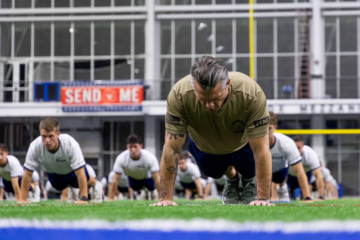 af_academy's tweet photo. 💪Cadets at #USAFA are putting in the work to build the physical readiness required of future warfighters.

The @SecWar joined our cadets for PT, taking part in physical training focused on teamwork, camaraderie and the discipline required to meet the demands of military service. https://t.co/86d50cSU4R