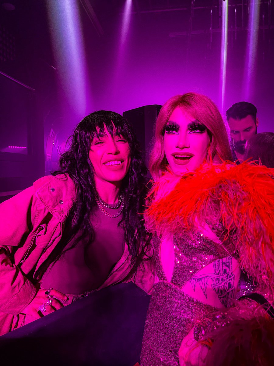 maxxy_rainbow's tweet photo. mind you this is me outside of doll twitter…. yall could never make me insecure 🤭 https://t.co/nkvcV33S2V