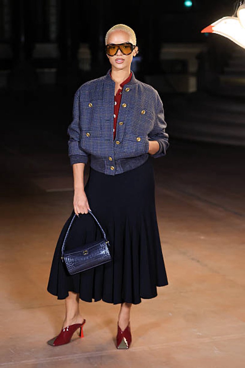 pgLangUpdates's tweet photo. Imani Imani at Chanel Fashion Show during Paris Fashion Week (Womenswear Spring/Summer 2027) 

📸 Stephane Cardinale/Getty https://t.co/jt5PFR8YKE