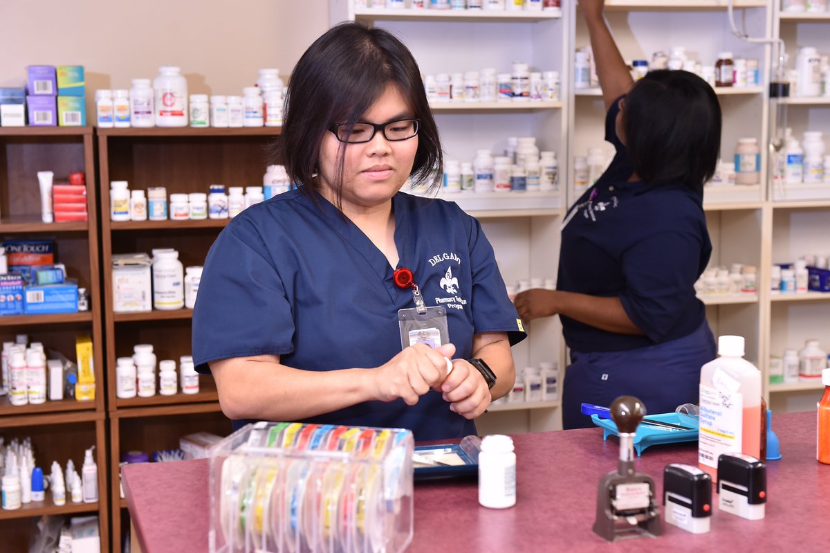 delgadocc's tweet photo. Did you know Delgado's School of Allied Health offers degrees in several fields, including Funeral Service Education and Health Information Technology?
Your future can start today at Delgado Community College!📷 Visit https://t.co/QaRhfzGFLk or call 504.671.5000 for more info! https://t.co/O7bQleiUbp