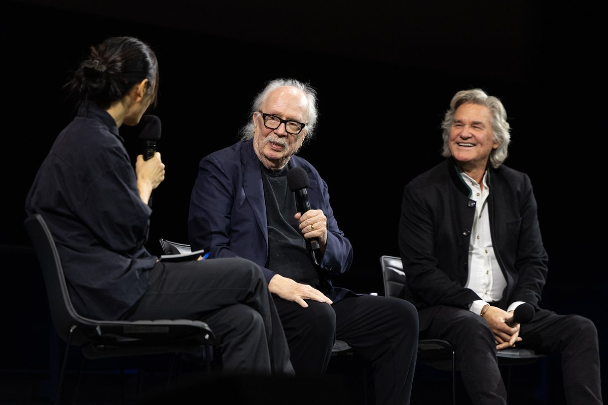 AcademyMuseum's tweet photo. Thank you to John Carpenter and Kurt Russell for joining us at the Academy Museum for an unforgettable evening celebrating ESCAPE FROM NEW YORK (1981) and ESCAPE FROM L.A. (1996), and to everyone who came out to celebrate two icons of cinema with us!

The Horror Show is made possible in part by leadership support from Hammer Films and John Gore Studios. Generous support provided by Dave and Tara Dollinger, Regal, and Kimberly V. Strauss. Additional support provided by the Los Angeles County Board of Supervisors through the Department of Arts and Culture. Academy Museum Digital Engagement Platform supported by Bloomberg Philanthropies. Technology solutions generously provided by Christie®. Academy Museum film programming is generously funded by the Richard Roth Foundation. 

©Academy Museum Foundation, Photo by: Randy Shropshire