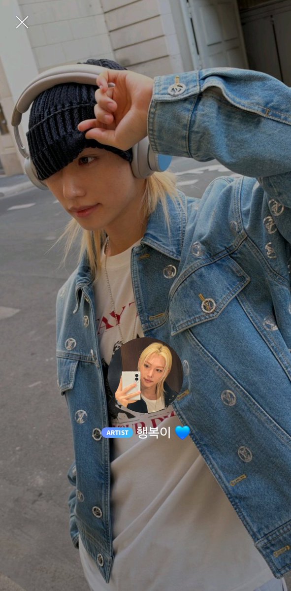 0325bubble's tweet photo. Felix has updated his pfp and background on 🫧 !
— 👑 https://t.co/qGHyd4CRmJ