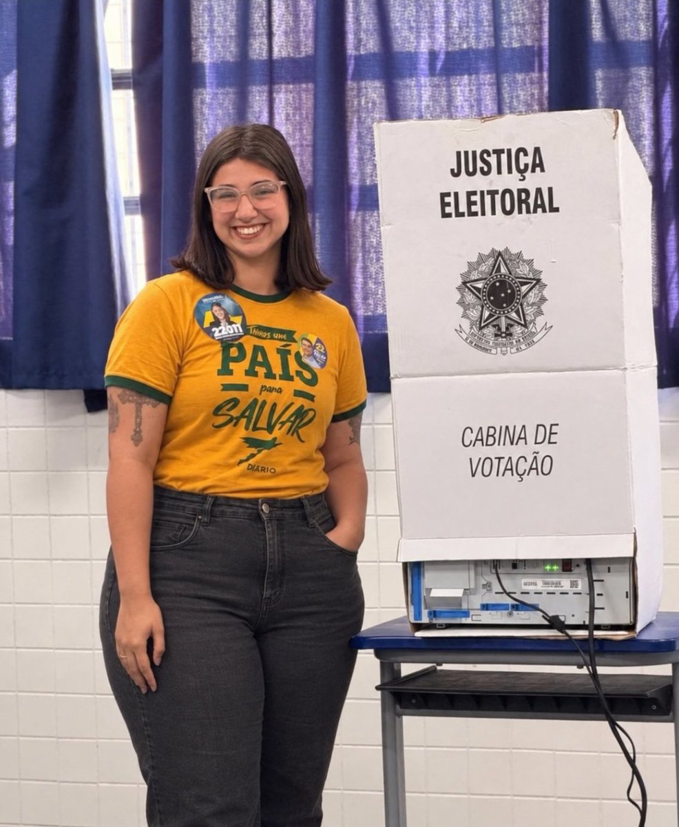 ElianiC4rvalhoo's tweet photo. Eleita com a pauta com o único projeto, ser contra o feminismo 🤡 https://t.co/vA19uK0Q5T