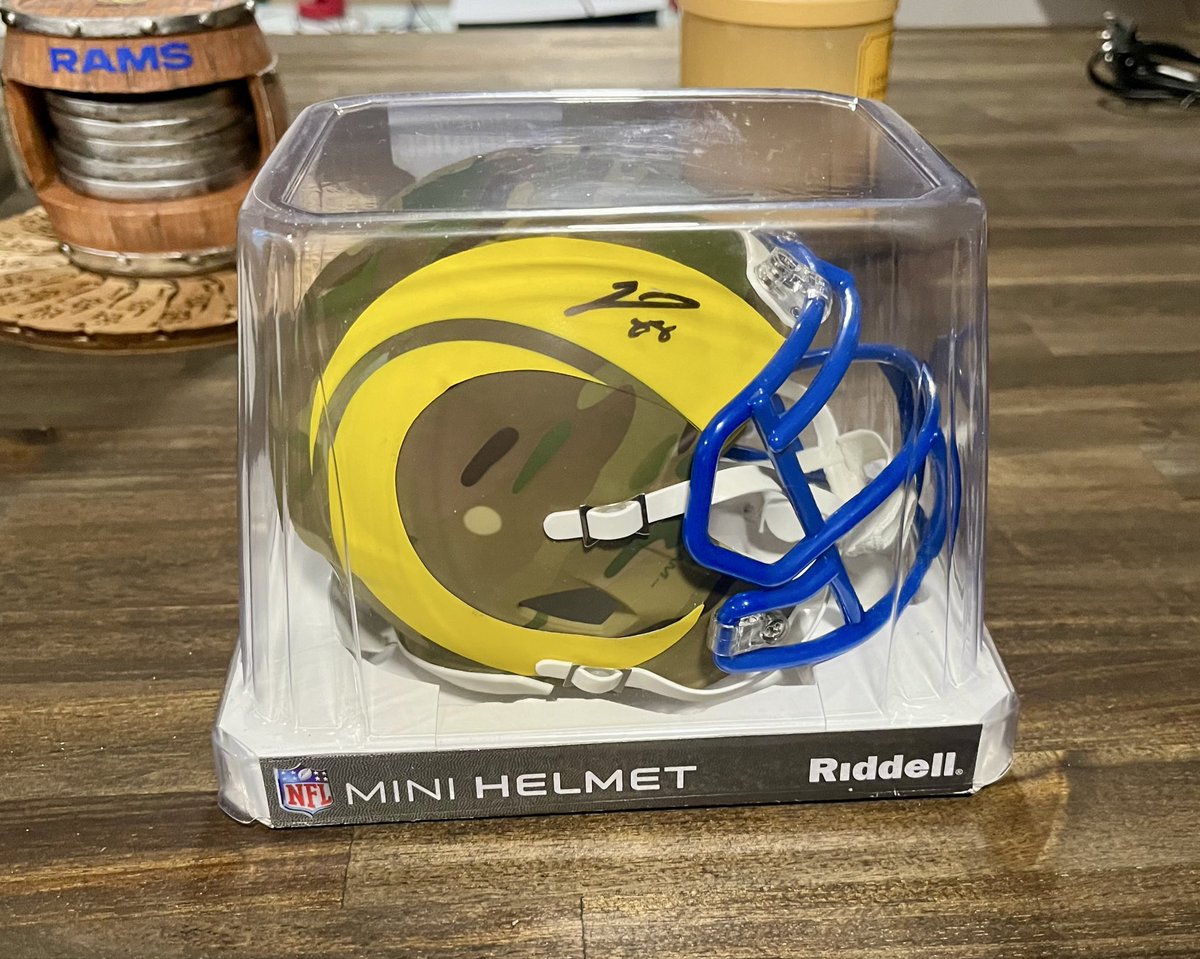 mrmikewinch's tweet photo. GIVEAWAY!!!
Let’s get some good mojo going for the Bills-Rams MNF game. I am giving away the winner’s choice of EITHER a signed Jordan Whittington or Colby Parkinson mini helmet. 

You must: Follow-RT-Comment with your Rams Offensive &amp; Defensive MVPs through 4 games.   GO RAMS!!! https://t.co/kaV3A3RAz9