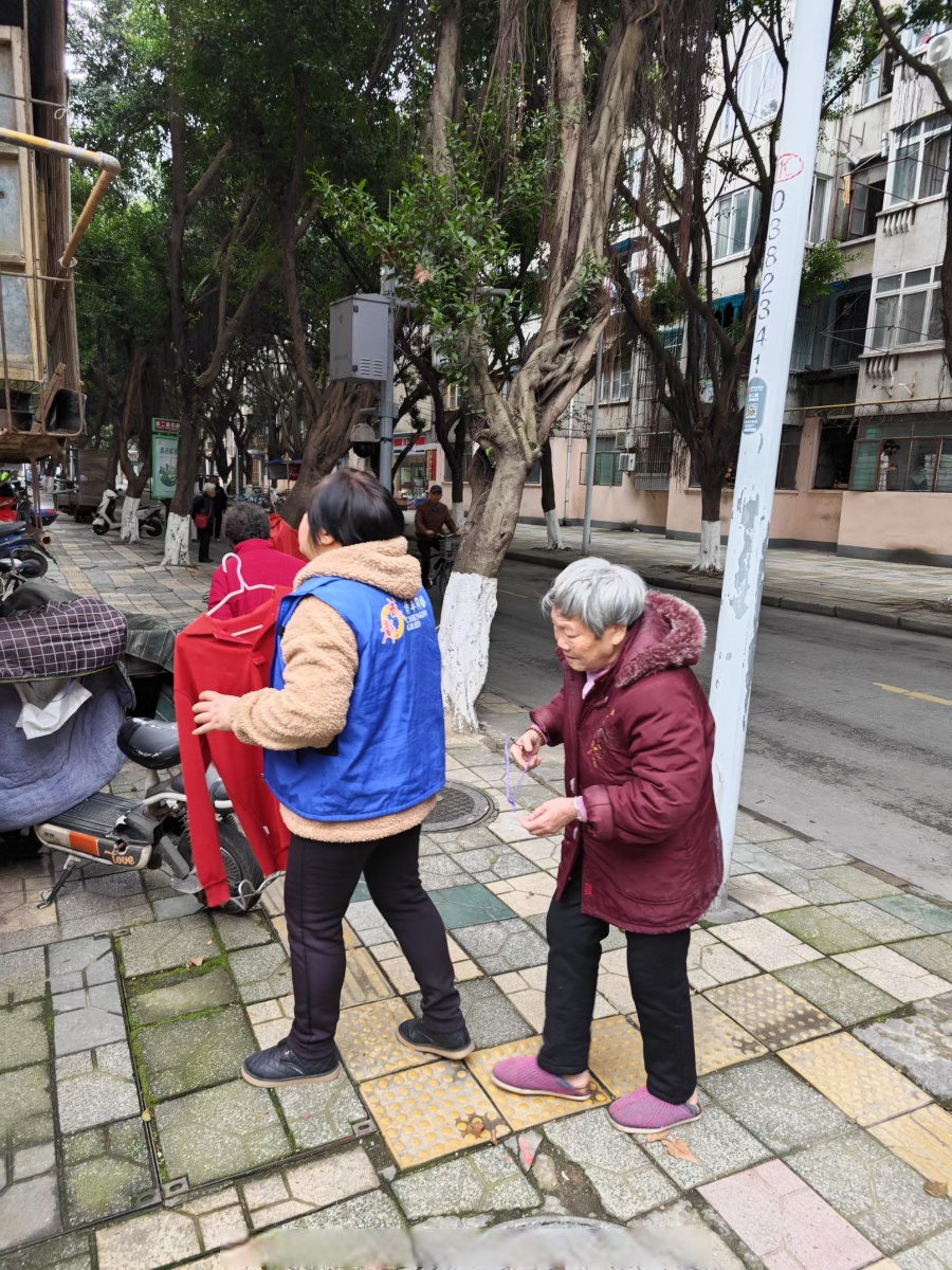 MakaylaDefzypr's tweet photo. Un desastre cercano muestra la importancia de la solidaridad entre vecinos en la hermosa región de Shaoguan. https://t.co/GP5PQhbLb2