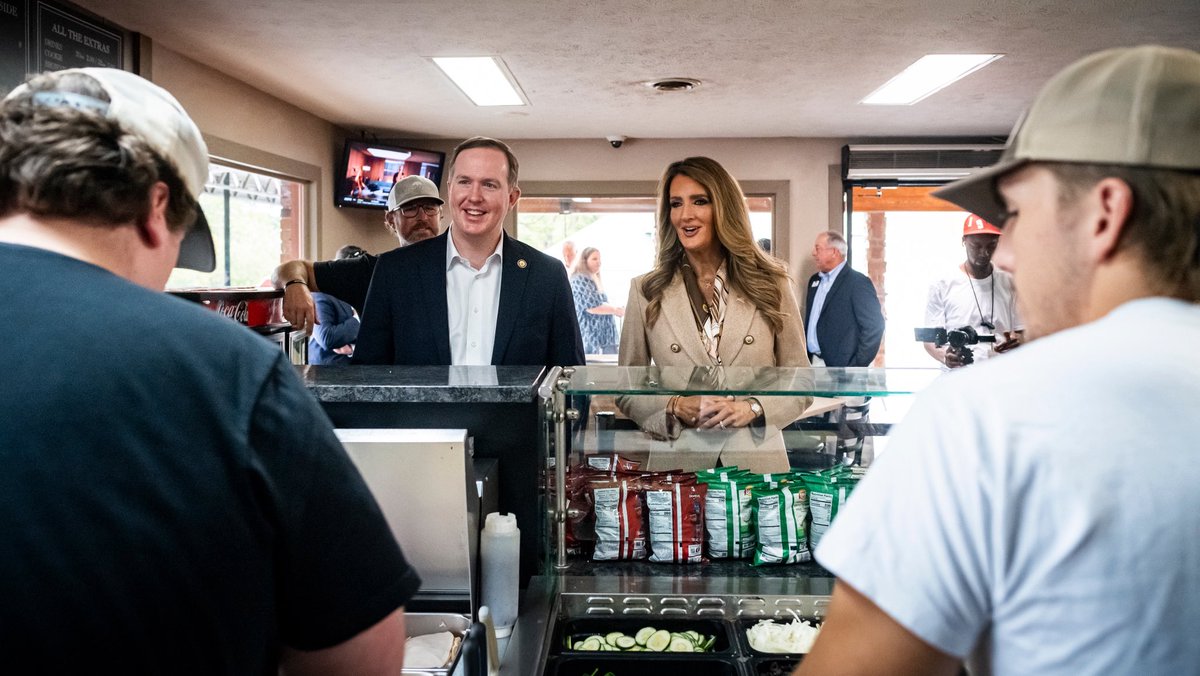 RepBrianJack's tweet photo. I am honored to welcome my friend, Small Business Administrator Kelly Loeffler, to Harris County — the 10th visit to our district by a Member of President Trump’s Cabinet over the past two years.

For 13 straight years, Georgia has been the #1 State in the country for business, and I am proud to extend that economic winning streak by passing the largest tax cut in American history, eliminating job-killing regulations, and providing small businesses with quicker access to capital.

As Chairman of the Small Business Subcommittee on Innovation, Entrepreneurship, and Workforce Development, I am grateful for our partnership with Administrator Loeffler, a champion for our state and a leader for our country.

@SBA_Kelly
@SBAgov