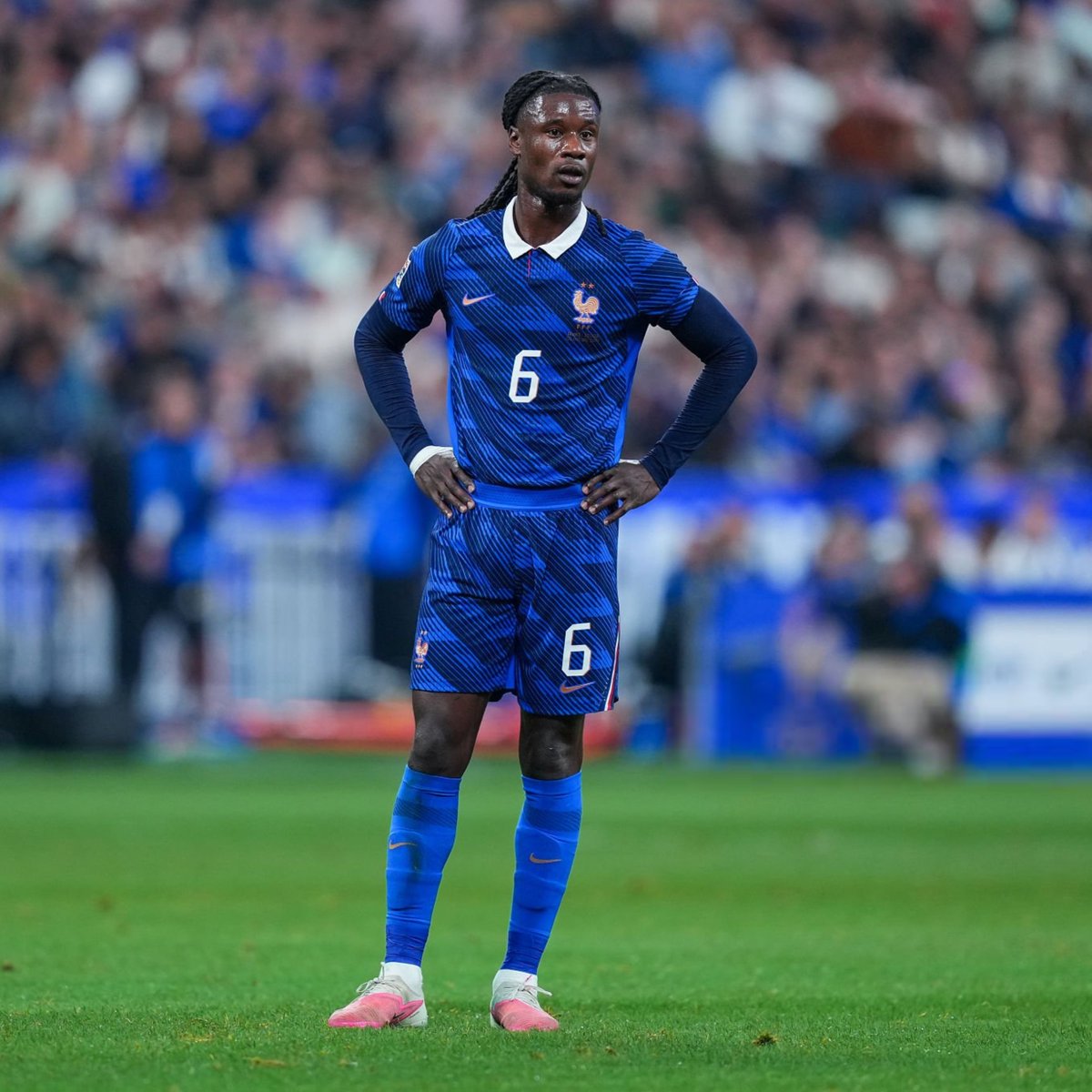 lnstantFoot's tweet photo. Les amis...

JE CROIS BIEN QU'ON A RETROUVÉ LE TRÈS GRAND EDUARDO CAMAVINGA ! 🤩🇫🇷

Magnifique trêve internationale de sa part. 👏👏👏 https://t.co/1ZSL2ftpGp
