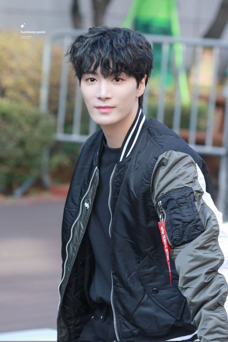 keh988's tweet photo. 종현시 🐢 💙 💛✨️
#김종현  #KimJonghyeon https://t.co/MULlDcTWDh