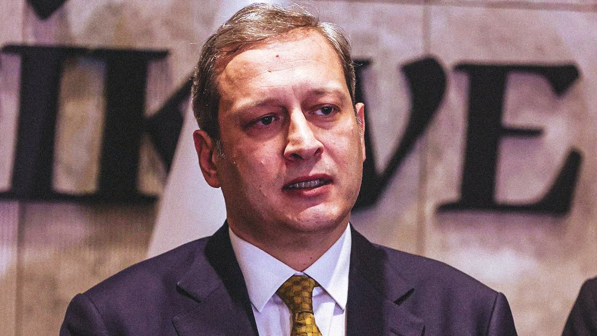 samiyengundem's tweet photo. Burak Elmas: "Yapının asıl kurbanı Galatasaray. Dönemimde Ferhat Gündoğdu seçildiği zaman ben toplantıya çağırılmamıştım. Kesinlikle bu atamaya karşıydık." (343) https://t.co/frvrcxIaze