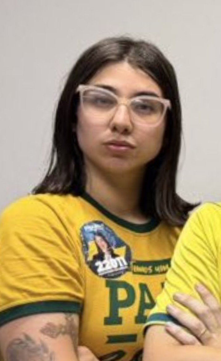eujkdobts's tweet photo. KKKKKKKKKKKKKKKKKKKKKKK NAMORAL QUE MEDO como q votam nisso to rindo https://t.co/u4jvYMRoJK