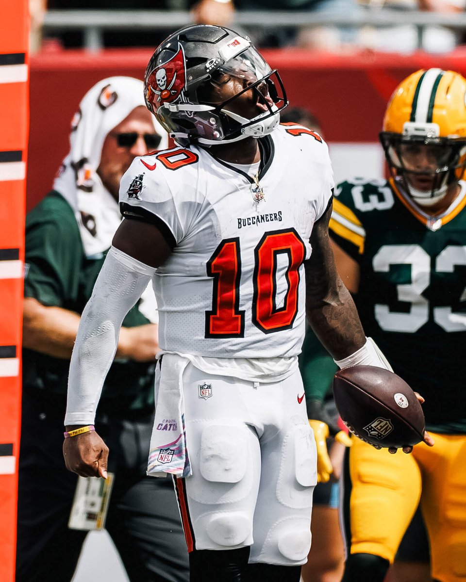 Buccaneers's tweet photo. The Krewe's got a lot of fight left 💪

On to Thursday Night Football 🔜 https://t.co/L8XkzsqWoQ