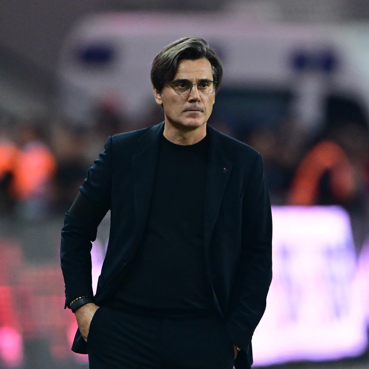 bosunatiklama's tweet photo. Montella:

▬ Futbolcularımızı tebrik etmek istiyorum. Belki de İtalya'dan daha çok maçta olduğumuzu söyleyebilirim.

▬ Bu deneyimler bizi geliştirecek. Ben çok umutluyum. https://t.co/0P5i0UFWFW