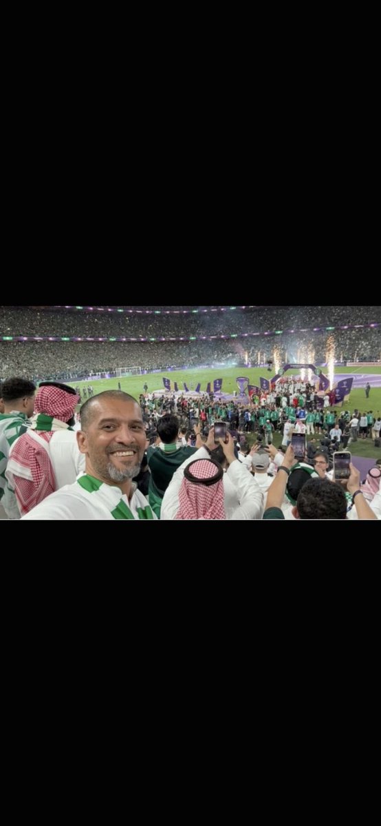 Alkyweec's tweet photo. . رئيس مجلس إدارتكم من قلب المدرج المشجع الأستاذ الأستاذ القدير / عبدالله عيدروس الصبان . 
#الاهلي https://t.co/kk1RYkLcAl