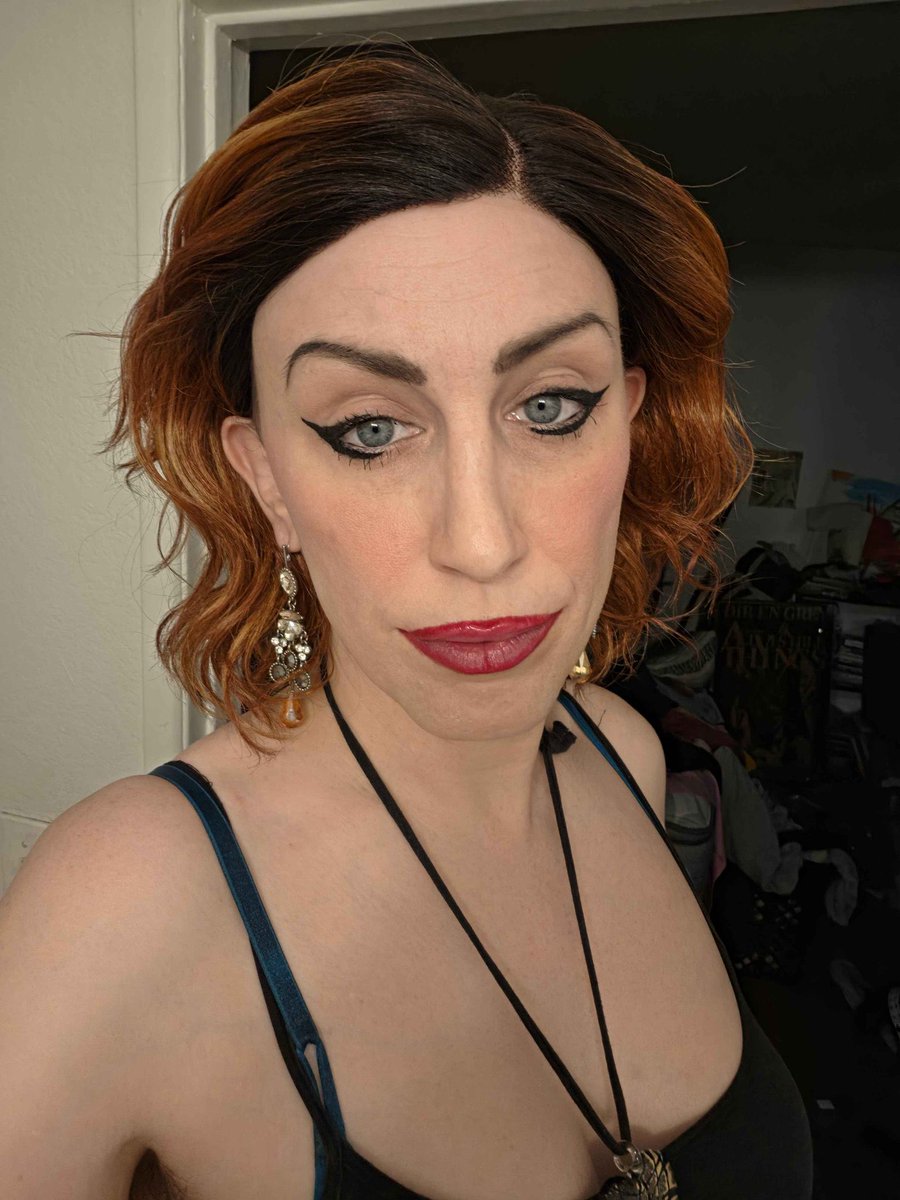ToastyMosty6969's tweet photo. You look like a man!!!! 

Says the man. https://t.co/GrYqq8UHsZ
